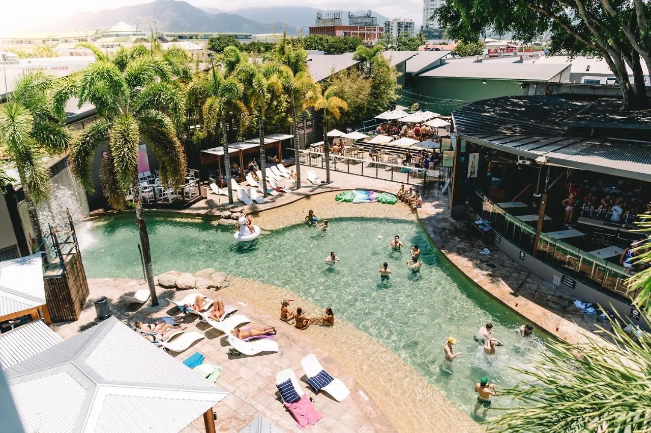 Vandrarhem Gilligan's Backpacker Hotel&Resort Cairns