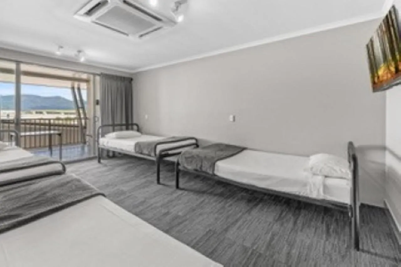 Hostel Gilligan'S Hotel & Resort Cairns Australia